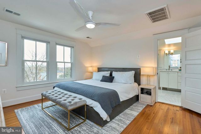 205 N FILLMORE ST, Arlington, VA 22201