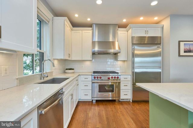 205 N FILLMORE ST, Arlington, VA 22201