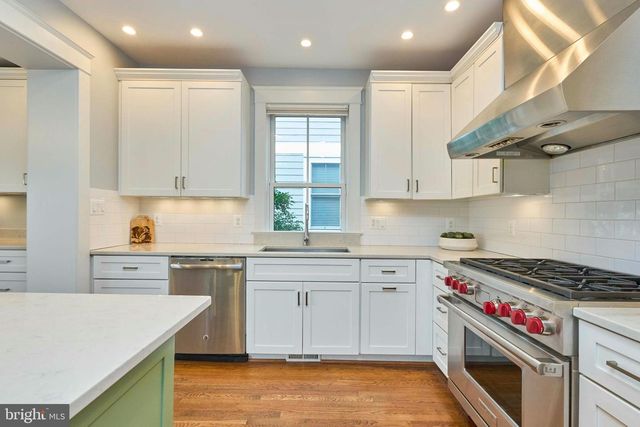 205 N FILLMORE ST, Arlington, VA 22201