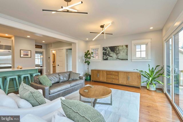 205 N FILLMORE ST, Arlington, VA 22201