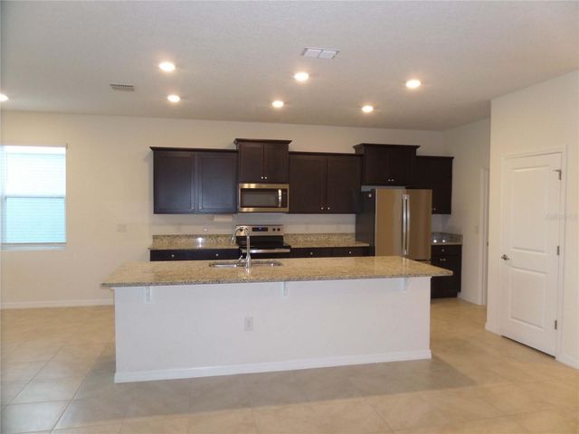 5475 SUNSHINE DRIVE, Wildwood, FL 34785