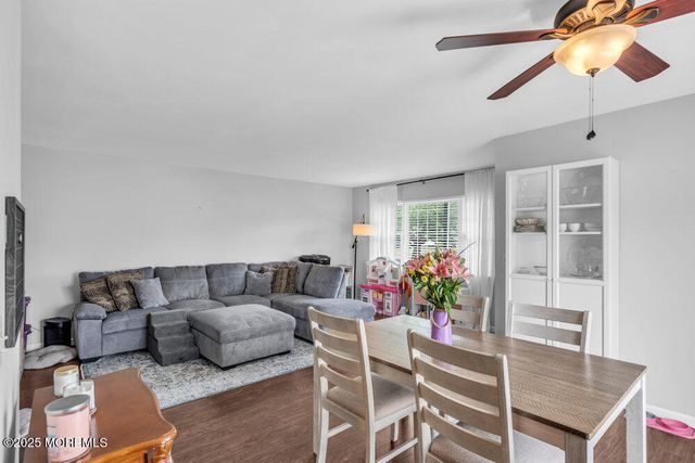 2090 Lamplighter Drive, Toms River, NJ 08753