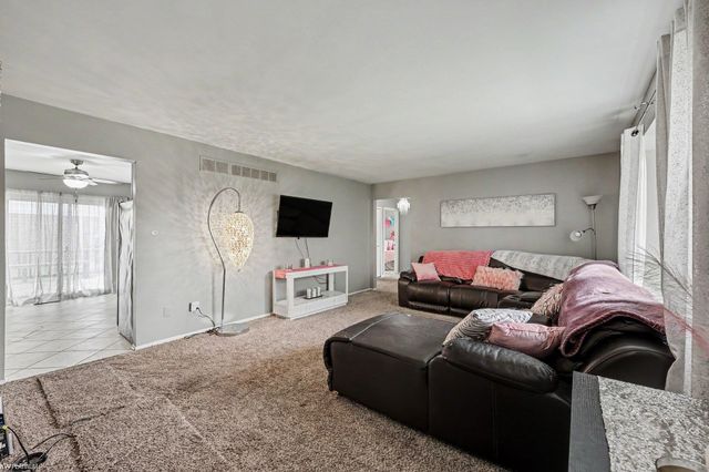 16958 Kingsbrooke Drive, Clinton Twp, MI 48038