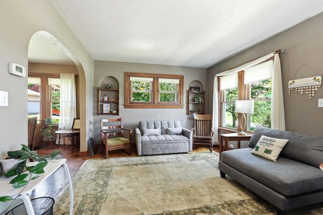 N4825 COUNTY ROAD Q, Waupaca, WI 54981