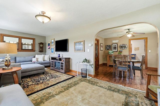 N4825 COUNTY ROAD Q, Waupaca, WI 54981