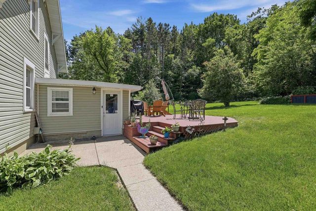 N4825 COUNTY ROAD Q, Waupaca, WI 54981