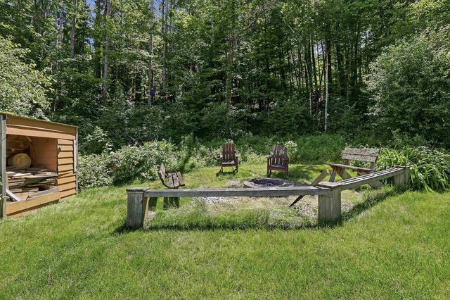 N4825 COUNTY ROAD Q, Waupaca, WI 54981