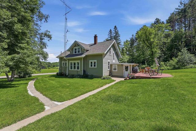 N4825 COUNTY ROAD Q, Waupaca, WI 54981