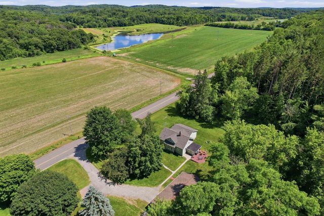 N4825 COUNTY ROAD Q, Waupaca, WI 54981