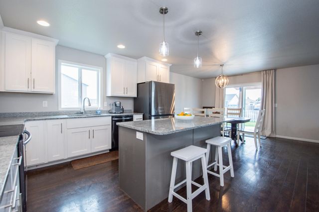 2009 42nd Street S, Moorhead, MN 56560