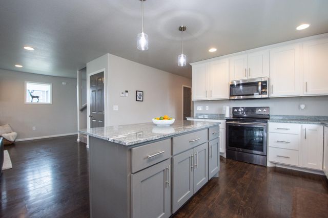 2009 42nd Street S, Moorhead, MN 56560