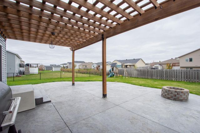 2009 42nd Street S, Moorhead, MN 56560