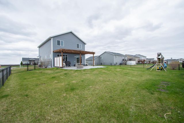 2009 42nd Street S, Moorhead, MN 56560