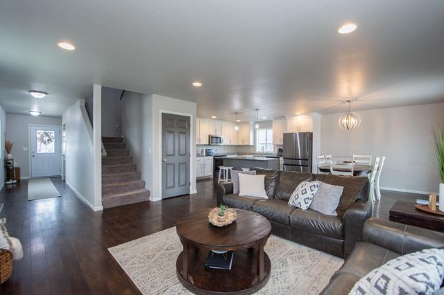 2009 42nd Street S, Moorhead, MN 56560
