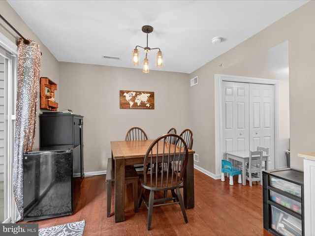 45 DEEP HOLLOW LN, Lancaster, PA 17603