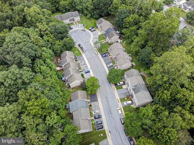 45 DEEP HOLLOW LN, Lancaster, PA 17603