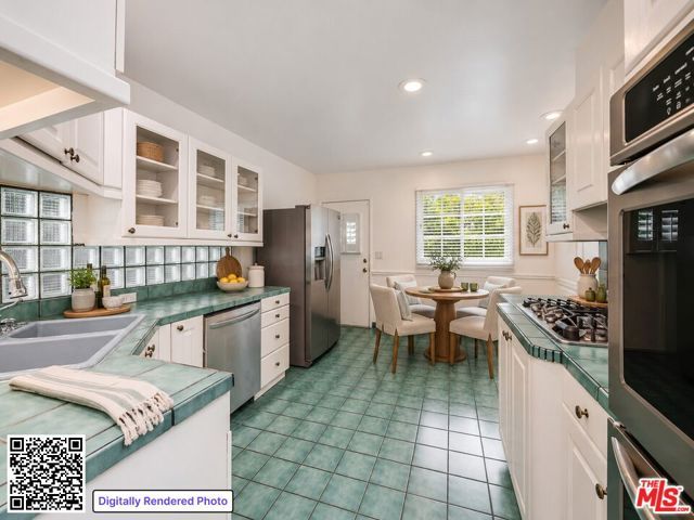4309 Gentry Avenue, Los Angeles, CA 91604