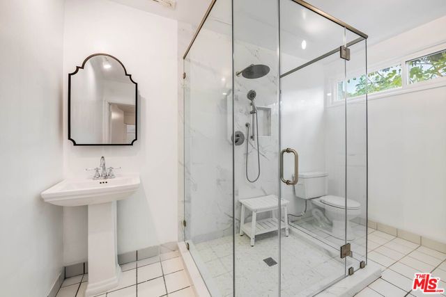 4309 Gentry Avenue, Los Angeles, CA 91604