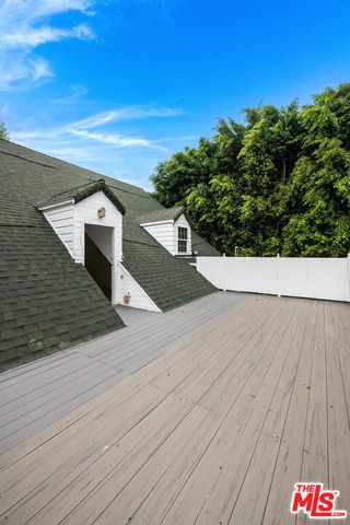 4309 Gentry Avenue, Los Angeles, CA 91604