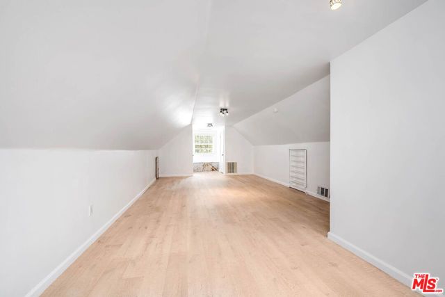 4309 Gentry Avenue, Los Angeles, CA 91604