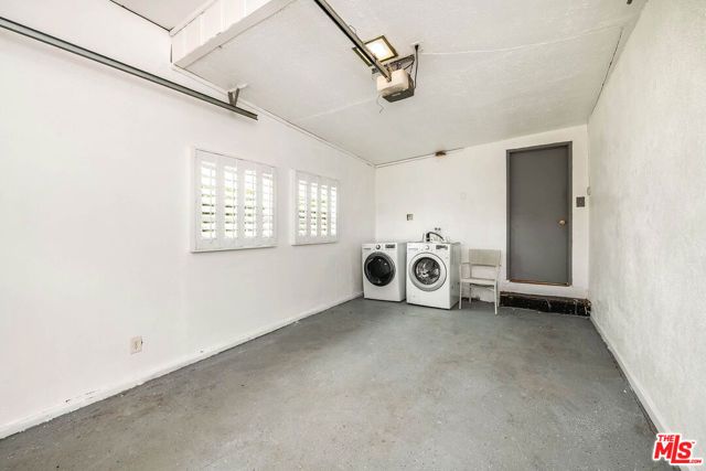 4309 Gentry Avenue, Los Angeles, CA 91604