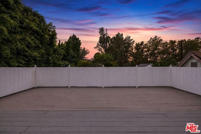 4309 Gentry Avenue, Los Angeles, CA 91604