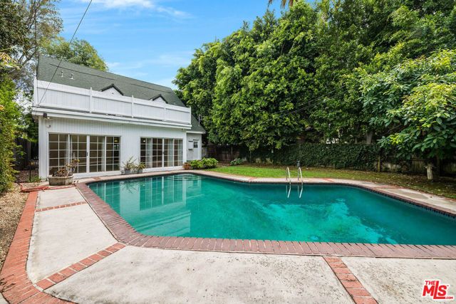 4309 Gentry Avenue, Los Angeles, CA 91604