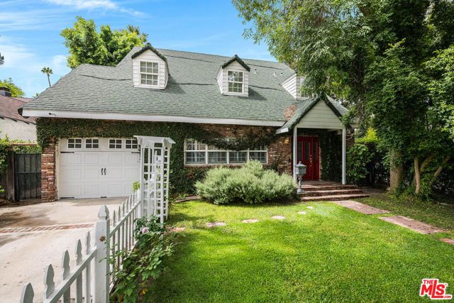 4309 Gentry Avenue, Los Angeles, CA 91604