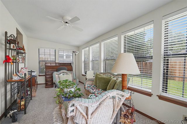6710 S 29th West Avenue, Tulsa, OK 74132