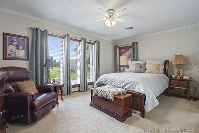 6710 S 29th West Avenue, Tulsa, OK 74132