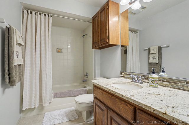 6710 S 29th West Avenue, Tulsa, OK 74132