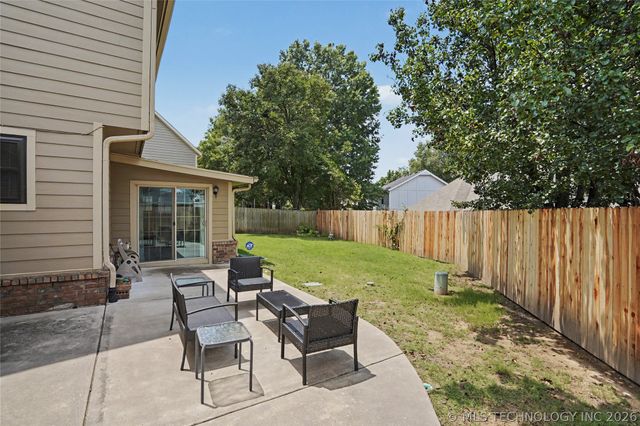 6710 S 29th West Avenue, Tulsa, OK 74132