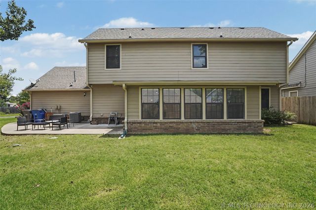 6710 S 29th West Avenue, Tulsa, OK 74132
