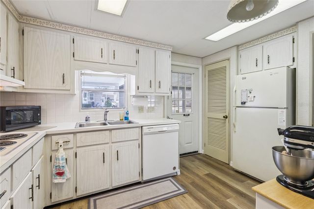 103 POINSETTIA, Leesburg, FL 34748