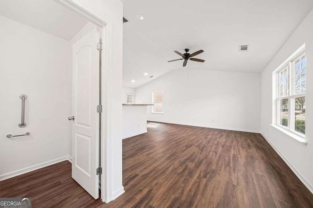 77 Hill Side Way, Hiram, GA 30141