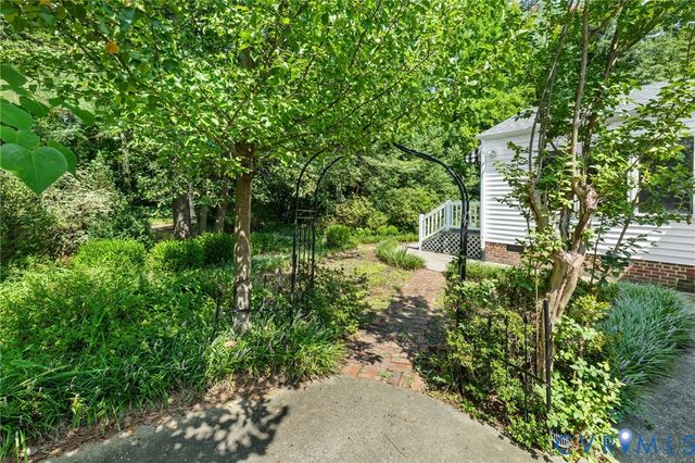 8208 Michael Rd, Henrico, VA 23229