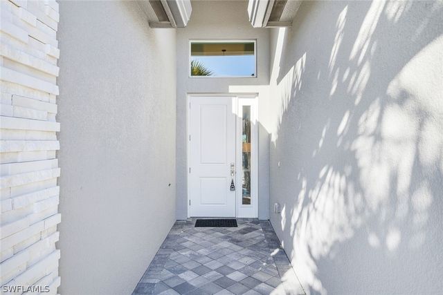 11966 Gardenia AVE, Naples, FL 34120