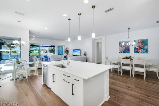 11966 Gardenia AVE, Naples, FL 34120