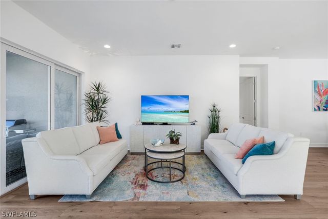 11966 Gardenia AVE, Naples, FL 34120