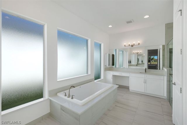 11966 Gardenia AVE, Naples, FL 34120