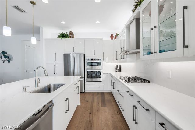 11966 Gardenia AVE, Naples, FL 34120