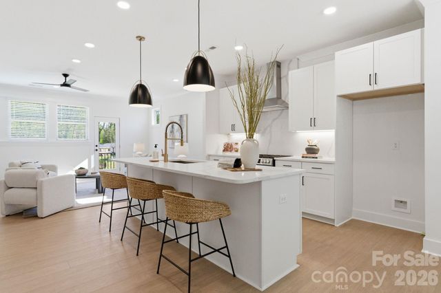 817 Garringer Place, Charlotte, NC 28208