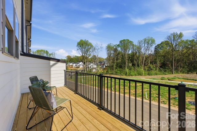 817 Garringer Place, Charlotte, NC 28208