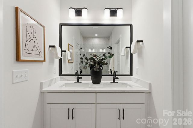 817 Garringer Place, Charlotte, NC 28208