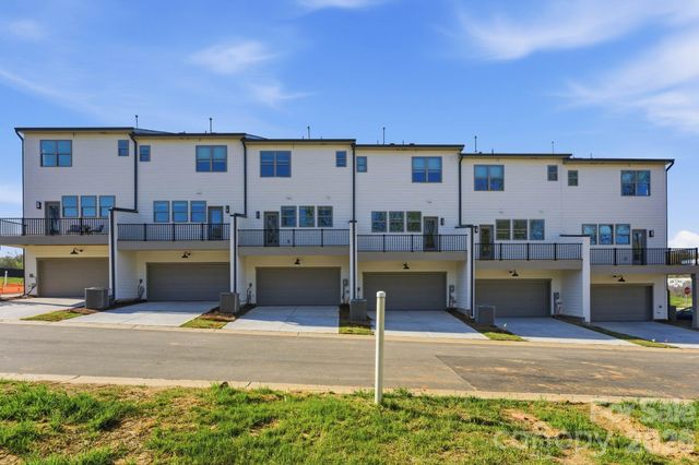 817 Garringer Place, Charlotte, NC 28208