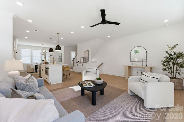 817 Garringer Place, Charlotte, NC 28208