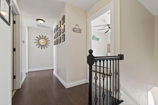 1 Scenic Lane, Hudson, NH 03051