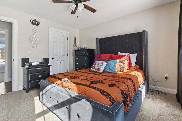 1 Scenic Lane, Hudson, NH 03051