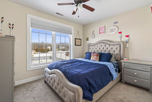 1 Scenic Lane, Hudson, NH 03051