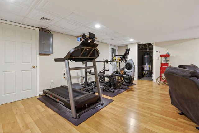 1 Scenic Lane, Hudson, NH 03051